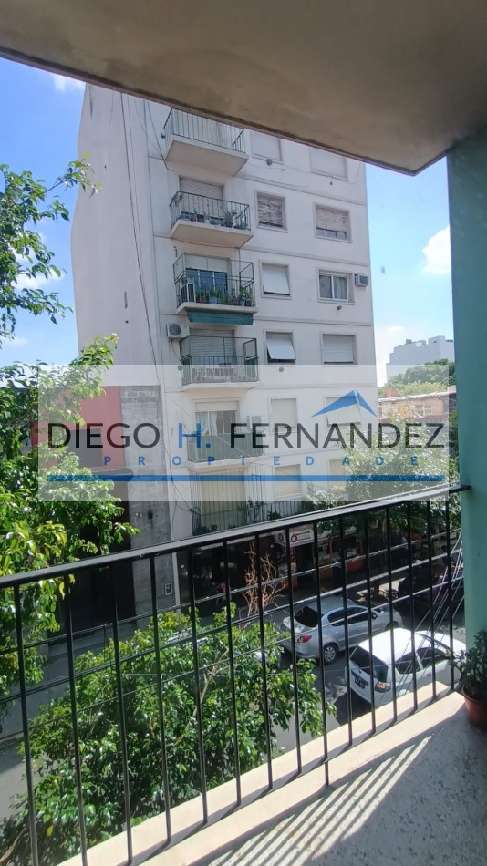 4 Ambientes con Escritorio , DOS Balcones, Concordia 65. OPORTUNIDAD!!!!