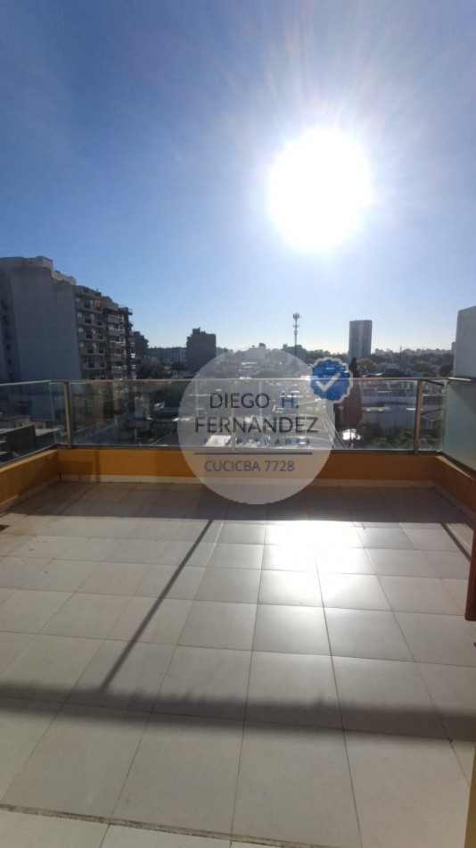 Departamento Monoambiente Excelente !!!!!! Doble Ventilacion , Balcon Terraza