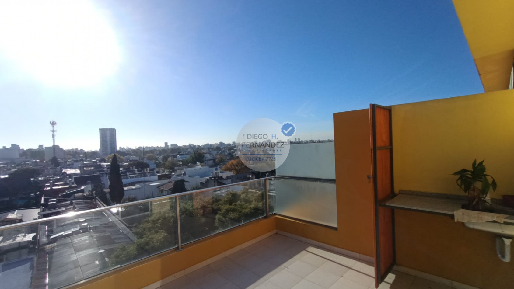 Departamento Monoambiente Excelente !!!!!! Doble Ventilacion , Balcon Terraza