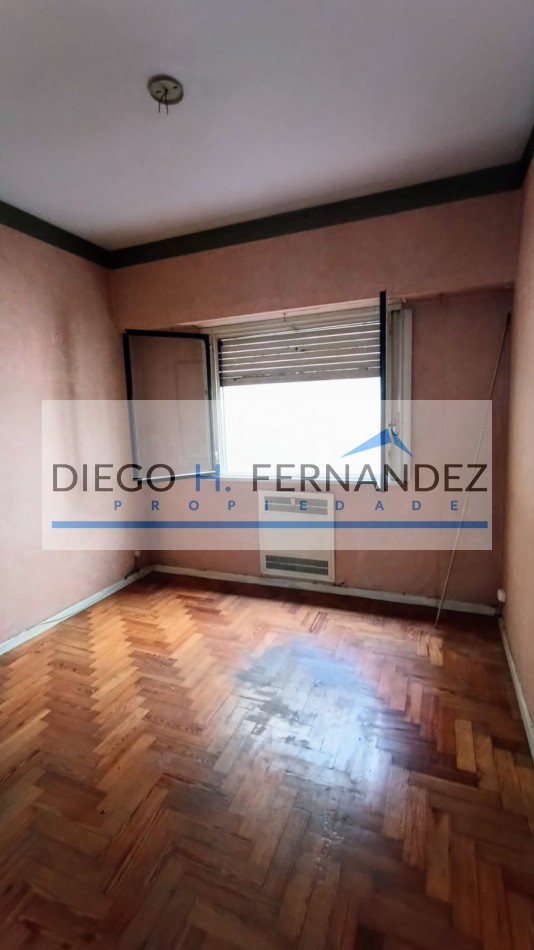 4 Ambientes con Escritorio , DOS Balcones, Concordia 65. OPORTUNIDAD!!!!