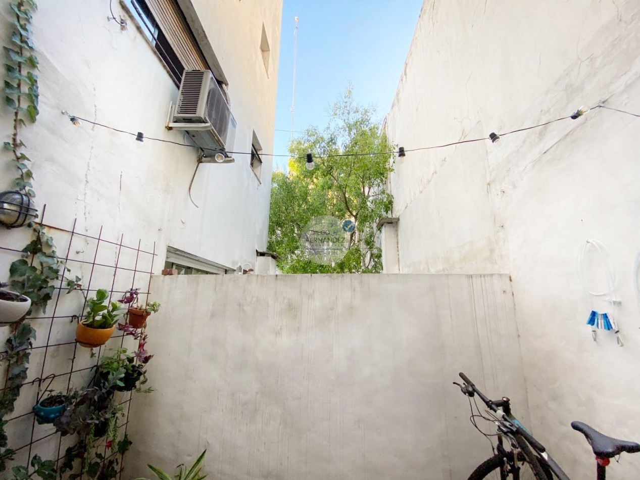 3 Ambientes con Patio, Luminoso, Listo para Habitar. Oportunidad !!!! San Telmo, Monserrat, Bolivar y Venezuela