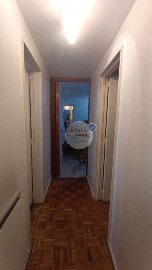 DEPARTAMENTO, 3 ambientes. EXCELENTE UBICACION , CIUDAD DE LA PAZ 1300.