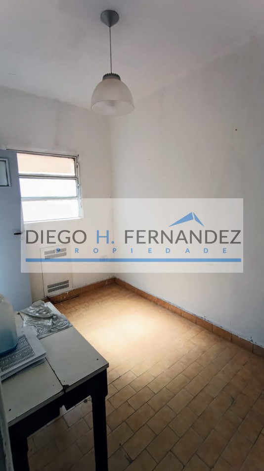 4 Ambientes con Escritorio , DOS Balcones, Concordia 65. OPORTUNIDAD!!!!