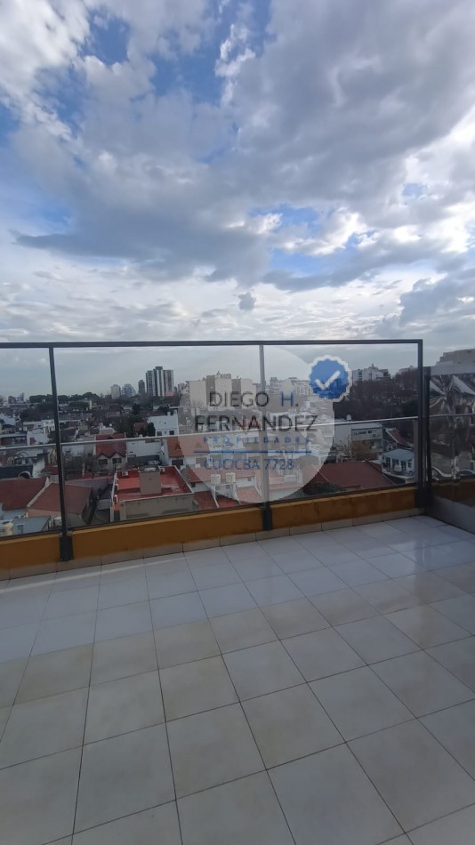 Monoambiente Excelente cuadra Santa Rita , Vista Abierta Excelente Edificio , Luz y Ventilacion 