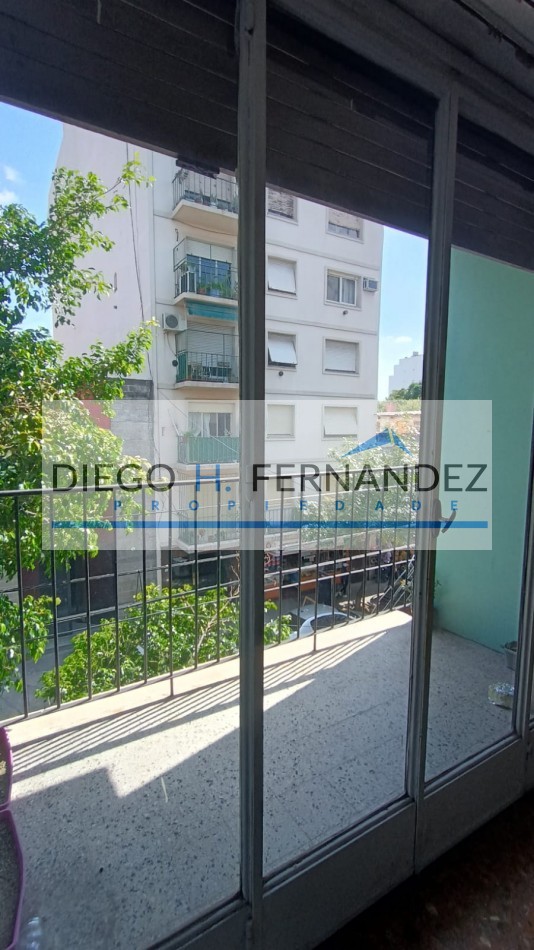4 Ambientes con Escritorio , DOS Balcones, Concordia 65. OPORTUNIDAD!!!!