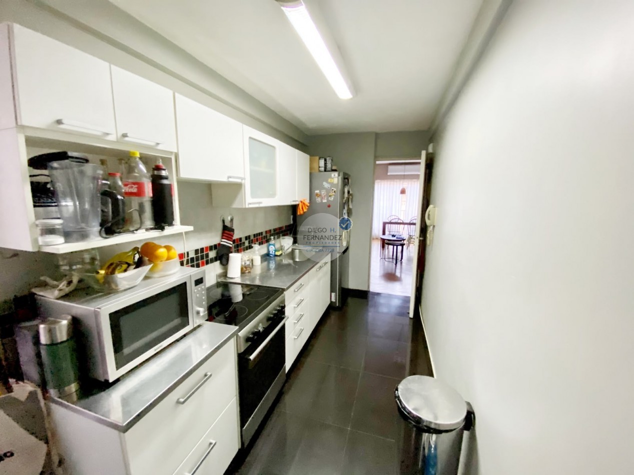 3 Ambientes con Patio, Luminoso, Listo para Habitar. Oportunidad !!!! San Telmo, Monserrat, Bolivar y Venezuela