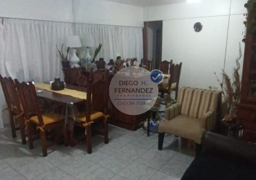 DEPARTAMENTO, 3 ambientes. EXCELENTE UBICACION , CIUDAD DE LA PAZ 1300.