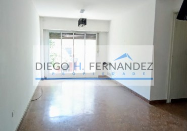 4 Ambientes con Escritorio , DOS Balcones, Concordia 65. OPORTUNIDAD!!!!